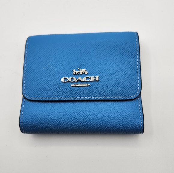 Coach Handbags - Coach Electric Blue Crossgrain Leather Wallet Tri Fold